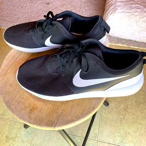 Nike active wear shoes